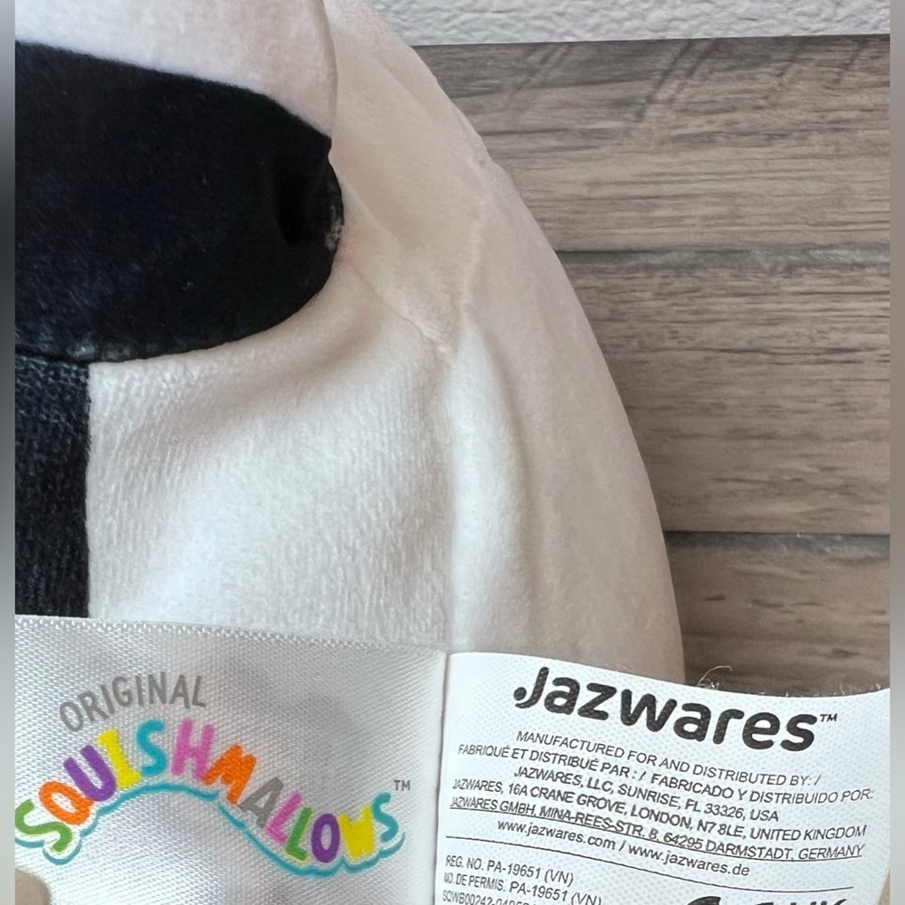 Squishmallow *Beetlejuice Sandworm 8" Plush Toy Black & White Striped Halloween - Picture 4 of 8